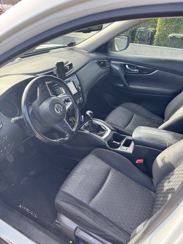 Nissan X-Trail 1,6 Dig-T 163 N-Connecta 7prs 5d