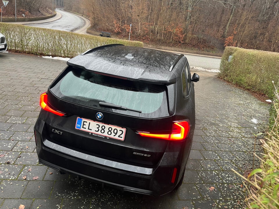 BMW iX1 eDrive20 Fully Charged M-Sport 5d