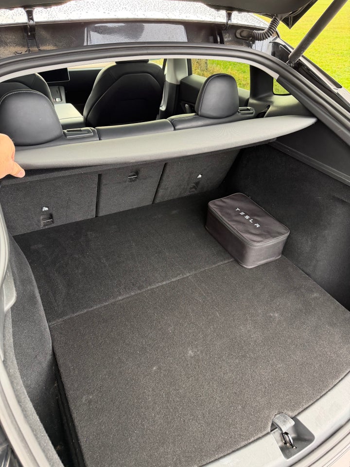 Tesla Model Y Performance AWD 5d
