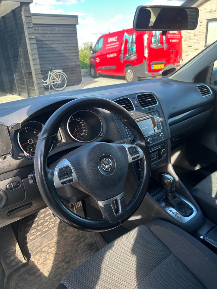 VW Golf VI 1,6 TDi 105 Comfortline DSG BMT 5d