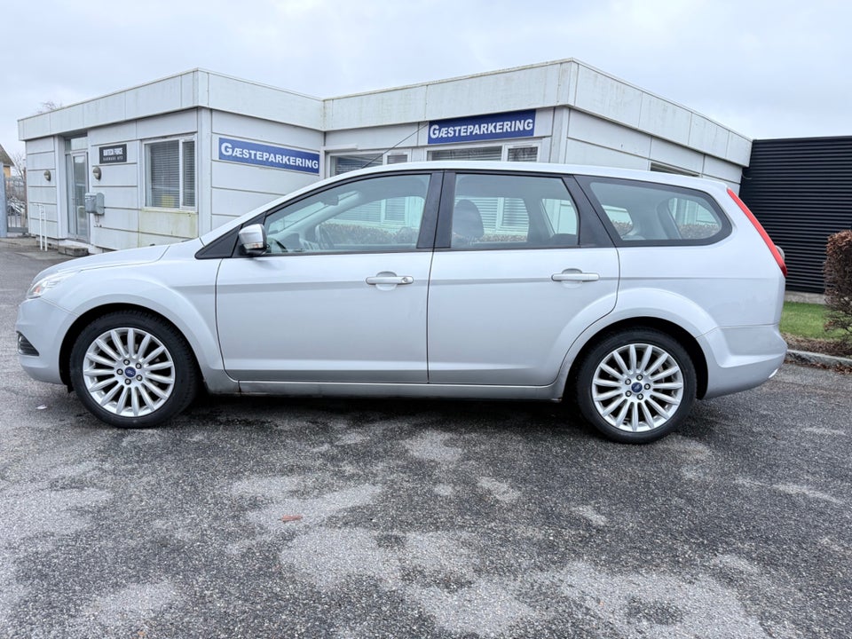 Ford Focus 1,6 Trend Collection stc. 5d