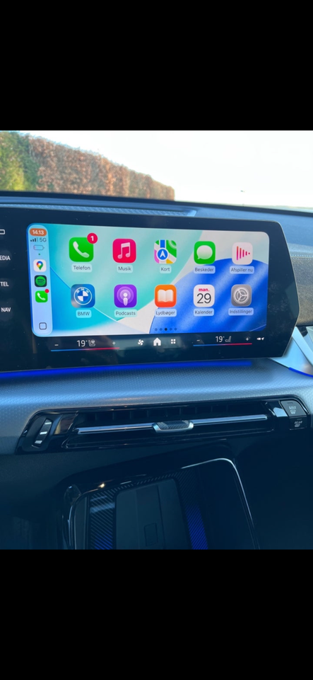 BMW iX1 eDrive20 Fully Charged M-Sport 5d