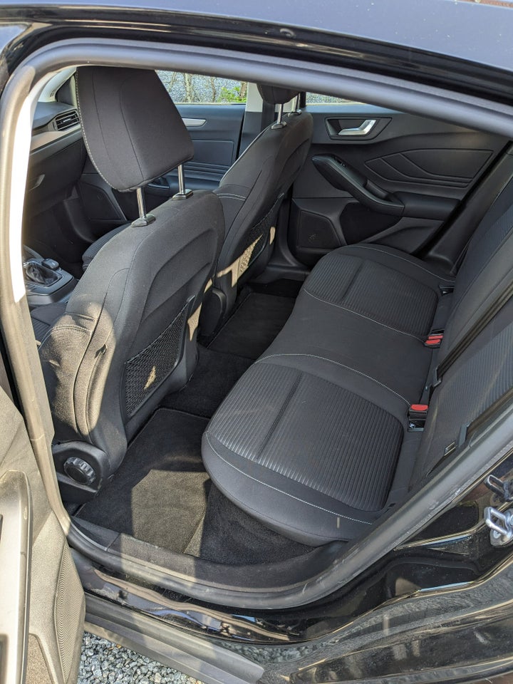 Ford Focus 1,5 EcoBlue Titanium Business 5d