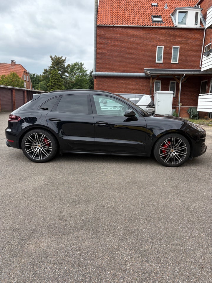 Porsche Macan Turbo 3,6 PDK 5d