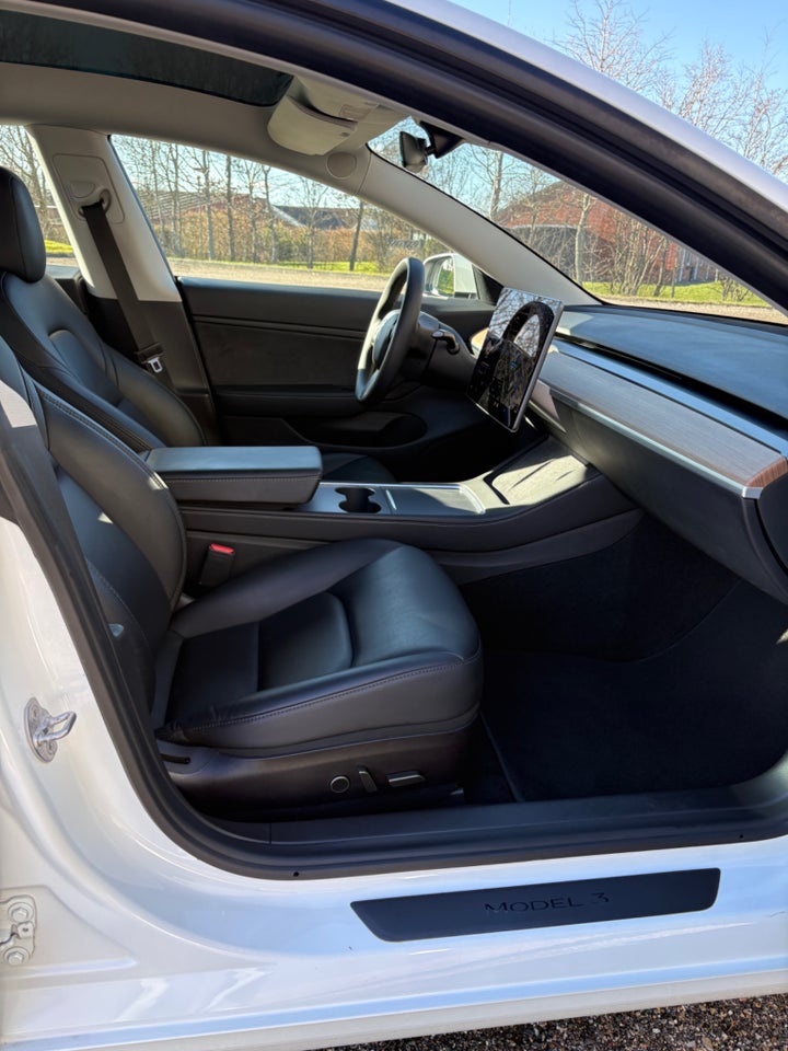 Tesla Model 3 Performance AWD 4d