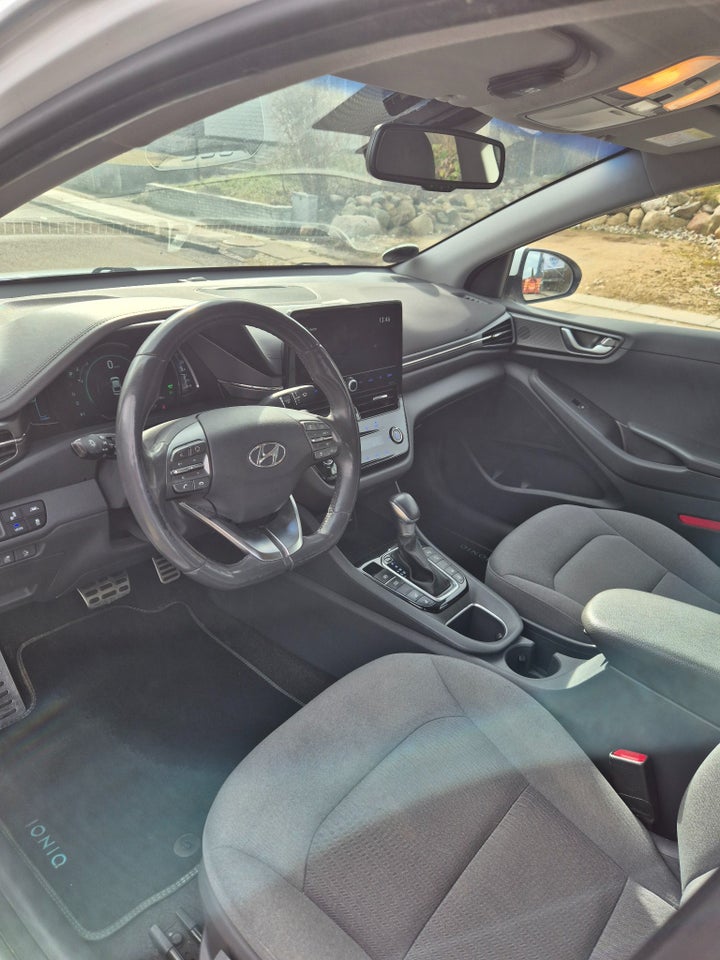 Hyundai Ioniq 1,6 PHEV Premium DCT 5d