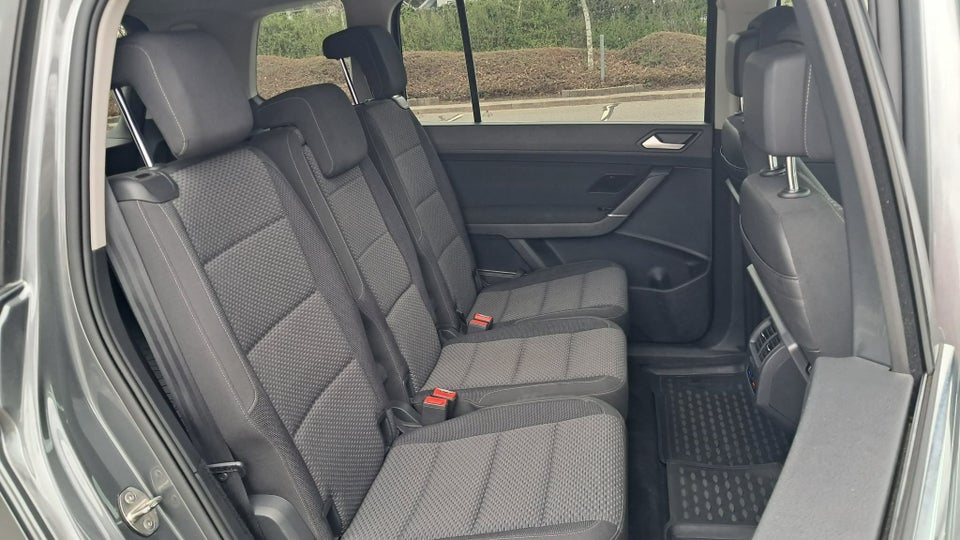 VW Touran 1,6 TDi 115 Comfortline DSG 7prs 5d