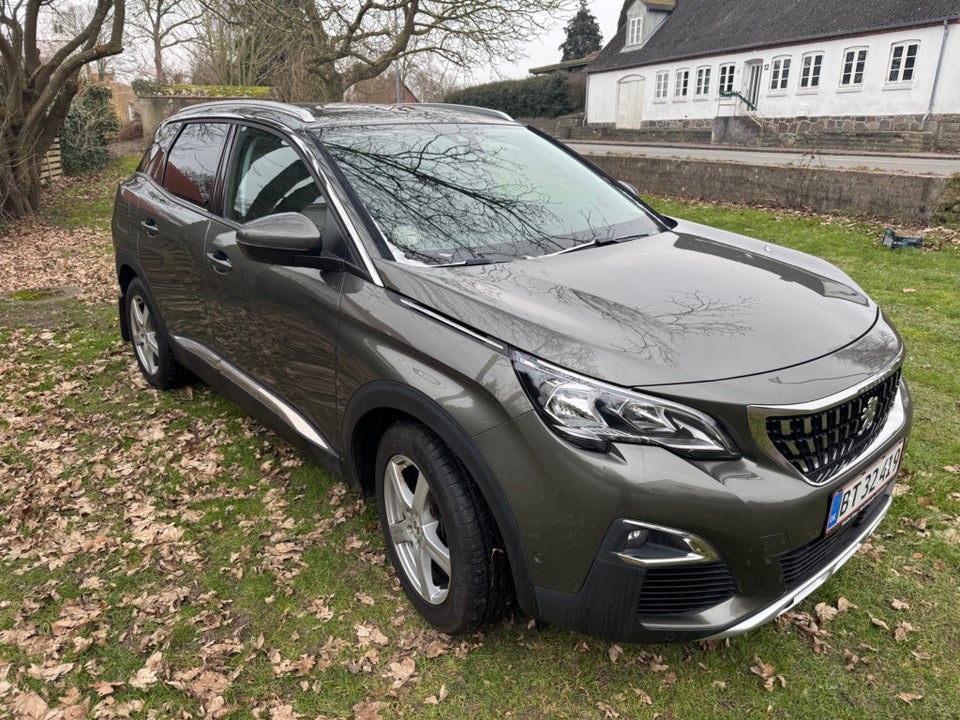 Peugeot 3008 1,2 e-THP 130 Allure 5d