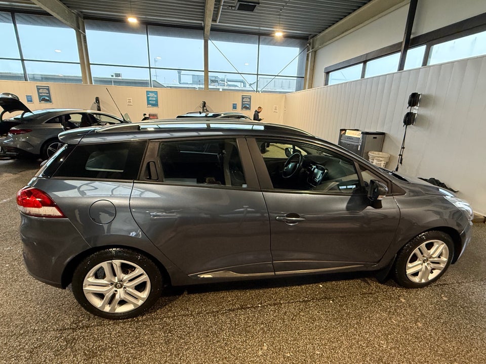 Renault Clio IV 0,9 TCe 90 Limited Sport Tourer 5d