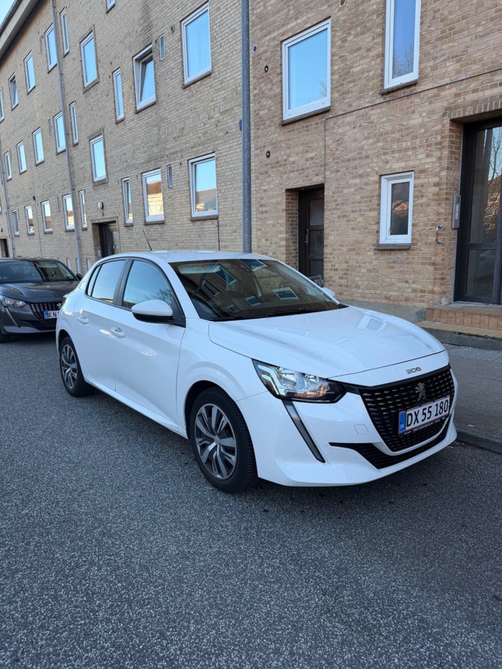 Peugeot 208 1,5 BlueHDi 100 Allure Sky 5d