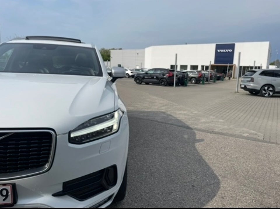 Volvo XC90 2,0 D5 235 R-Design aut. AWD 5d
