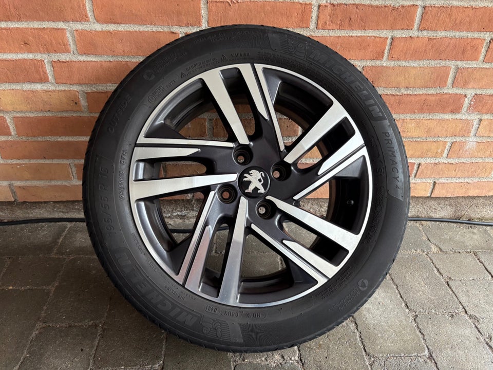 Peugeot 208 1,2 PureTech 100 Evolution EAT8 5d