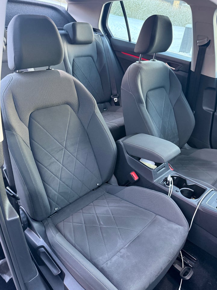 VW Golf VIII 1,4 eHybrid DSG 5d