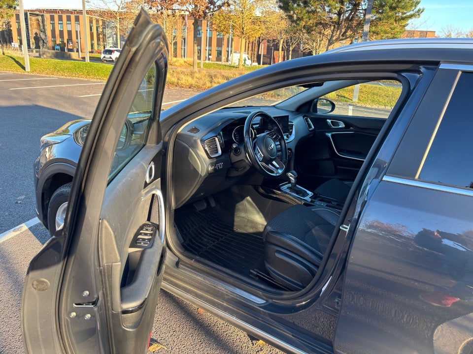 Kia XCeed 1,6 PHEV Prestige DCT 5d