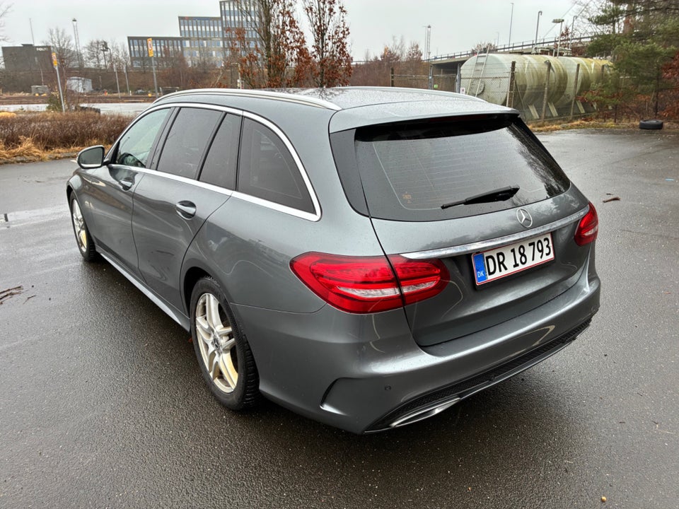 Mercedes C220 d 2,2 AMG Line stc. aut. 5d