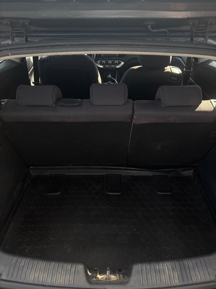 Kia Rio 1,2 CVVT Base 3d