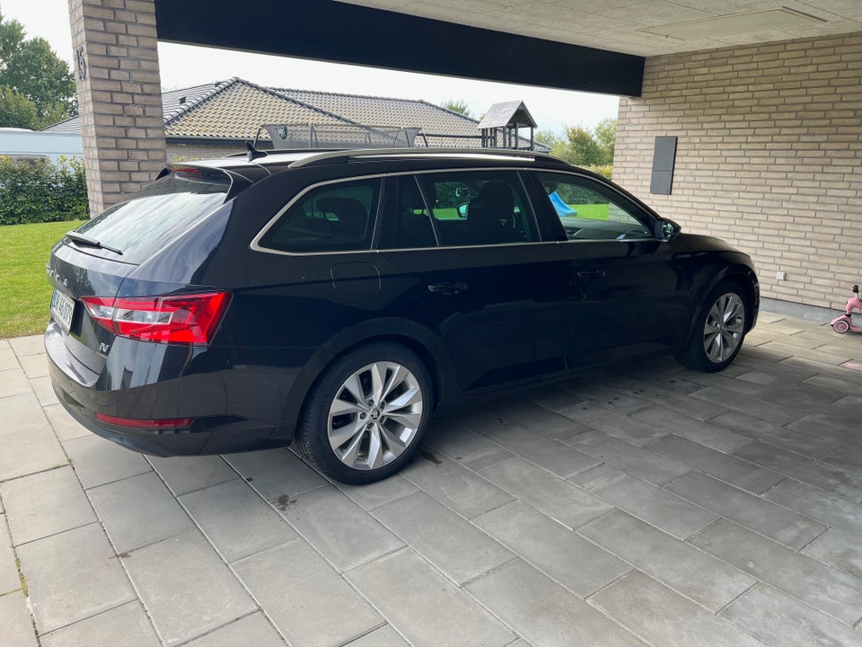 Skoda Superb 1,4 TSi iV Plus Combi DSG 5d