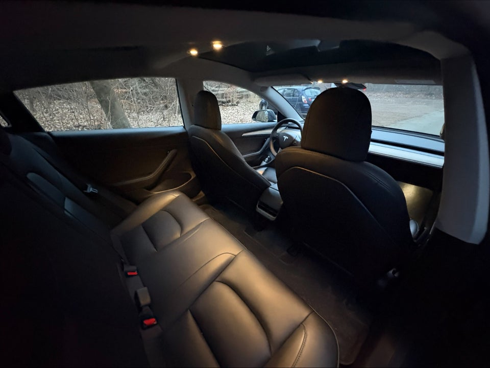 Tesla Model 3 Long Range AWD 4d