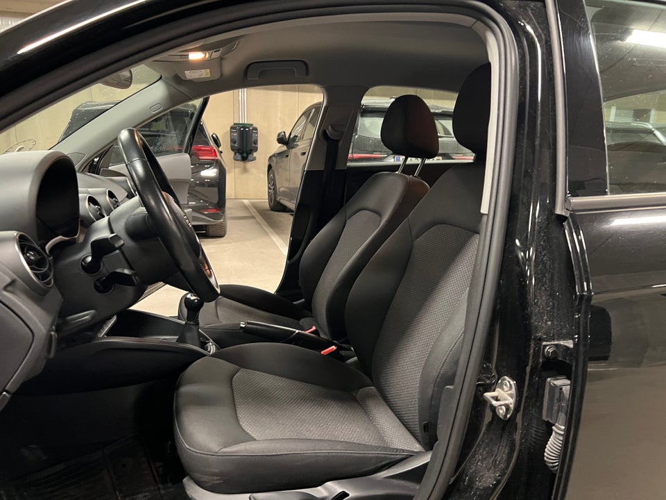 Audi A1 1,6 TDi 116 Sportback 5d