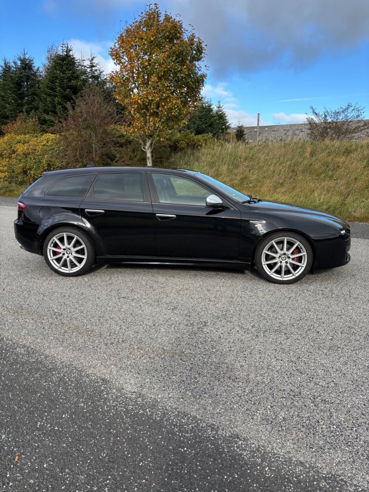 Alfa Romeo 159 1,75 TBi Distinctive Sportwagon 5d