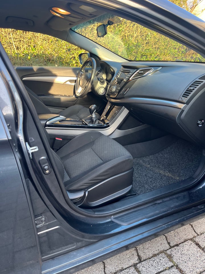 Hyundai i40 1,6 GDi Comfort 4d