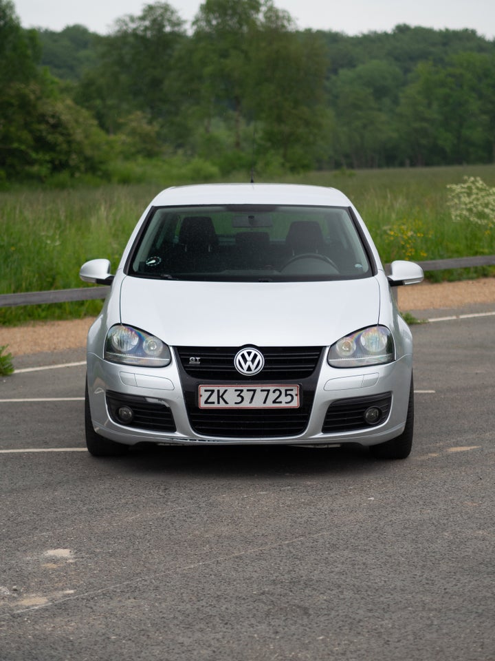 VW Golf V 1,9 TDi 105 GT Sport 5d