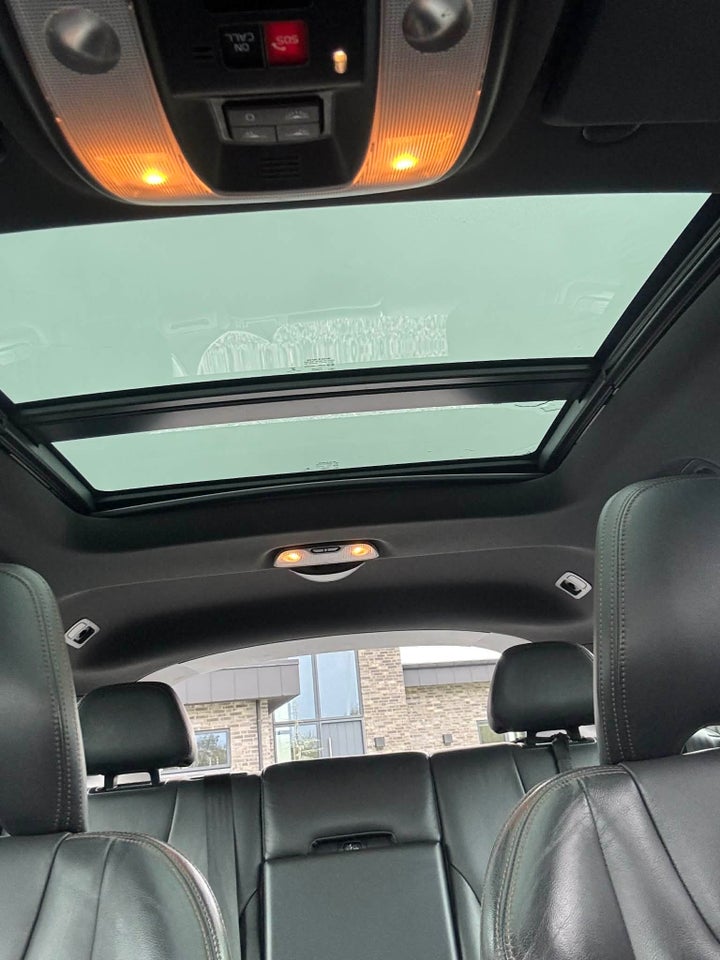 Volvo XC60 2,0 D4 190 R-Design aut. 5d