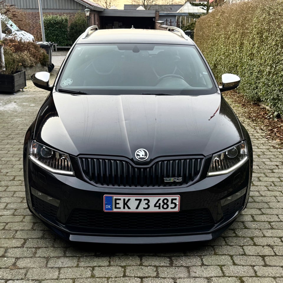 Skoda Octavia 2,0 TSi 220 RS Combi DSG 5d