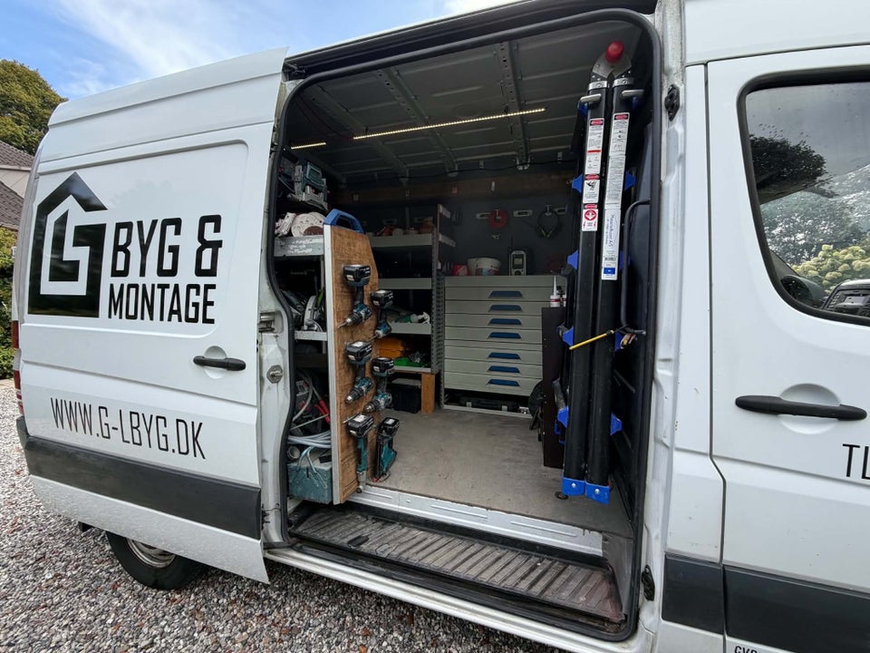 Mercedes Sprinter 211 2,2 CDi R2 Kassevogn 5d