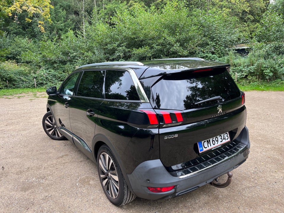 Peugeot 5008 1,5 BlueHDi 130 Allure 7prs 5d