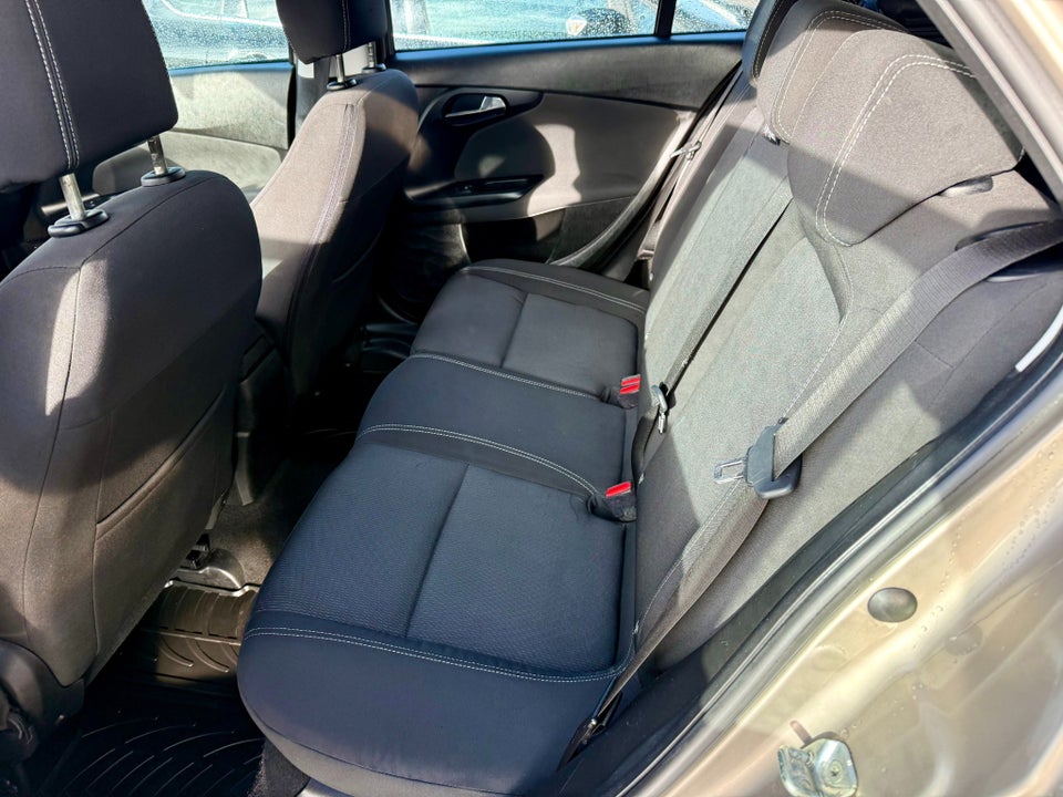 Fiat Tipo 1,4 16V Easy SW 5d