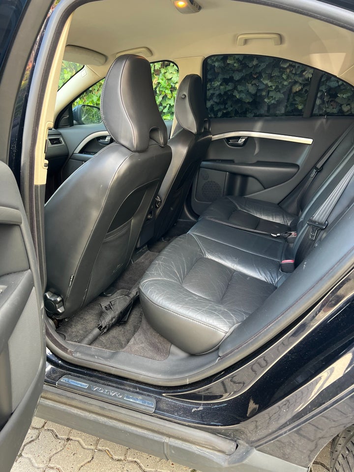Volvo S80 2,5 T Summum aut. 4d