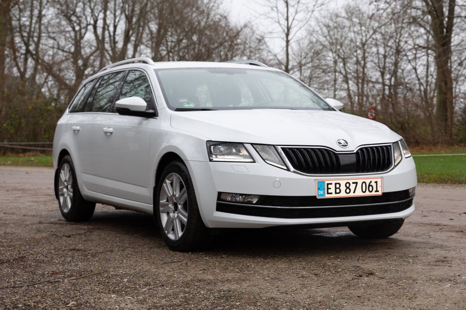Skoda Octavia 2,0 TDi 150 Business Line+ Celebration Combi DSG 5d