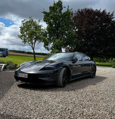 Porsche Taycan 4  Performance+ Cross Turismo 5d