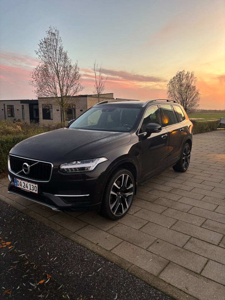 Volvo XC90 2,0 T8 407 Momentum aut. AWD 7prs 5d