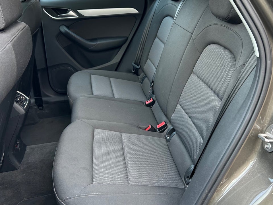 Audi Q3 1,4 TFSi 150 S-tr. 5d