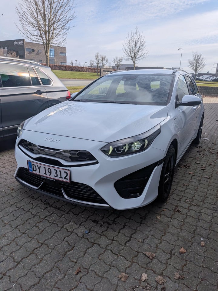 Kia Ceed 1,6 PHEV Prestige SW DCT 5d