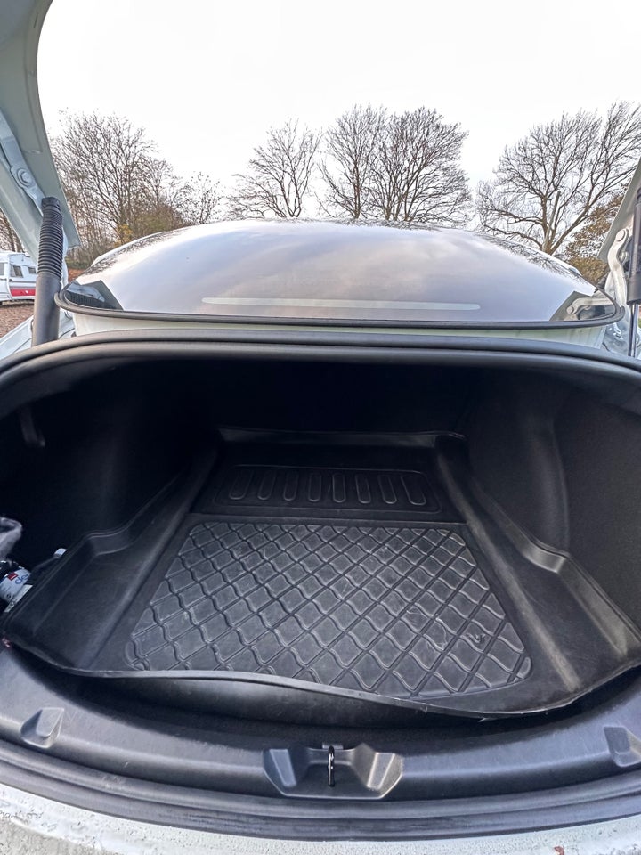 Tesla Model 3 Performance AWD 4d