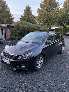 Peugeot 308 1,5 BlueHDi 130 Selection Sky 5d