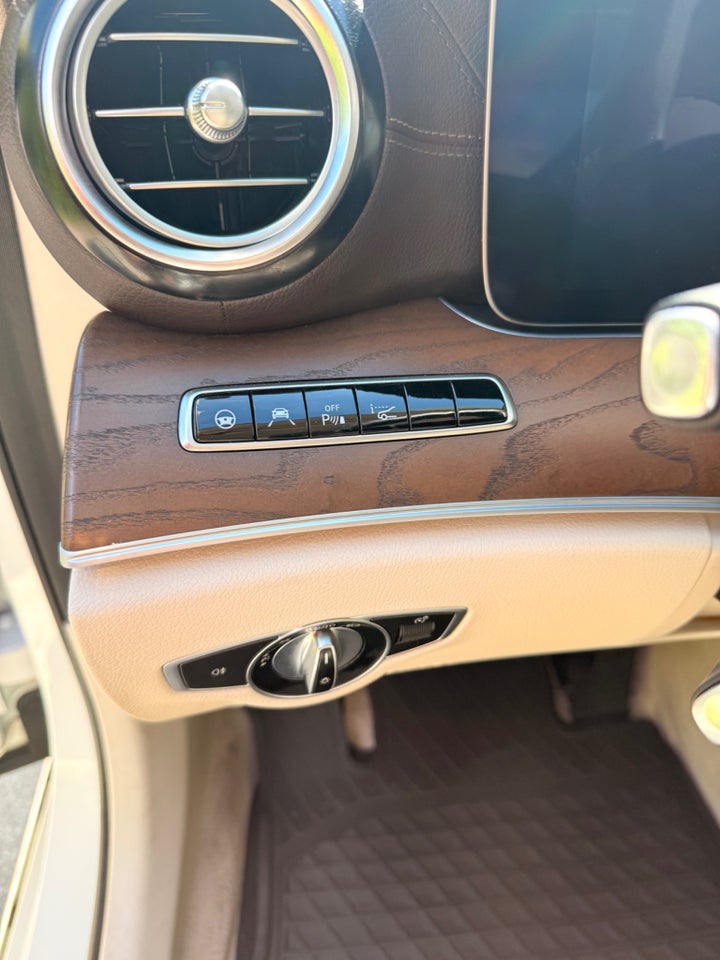 Mercedes E400 3,5 aut. 4Matic 4d