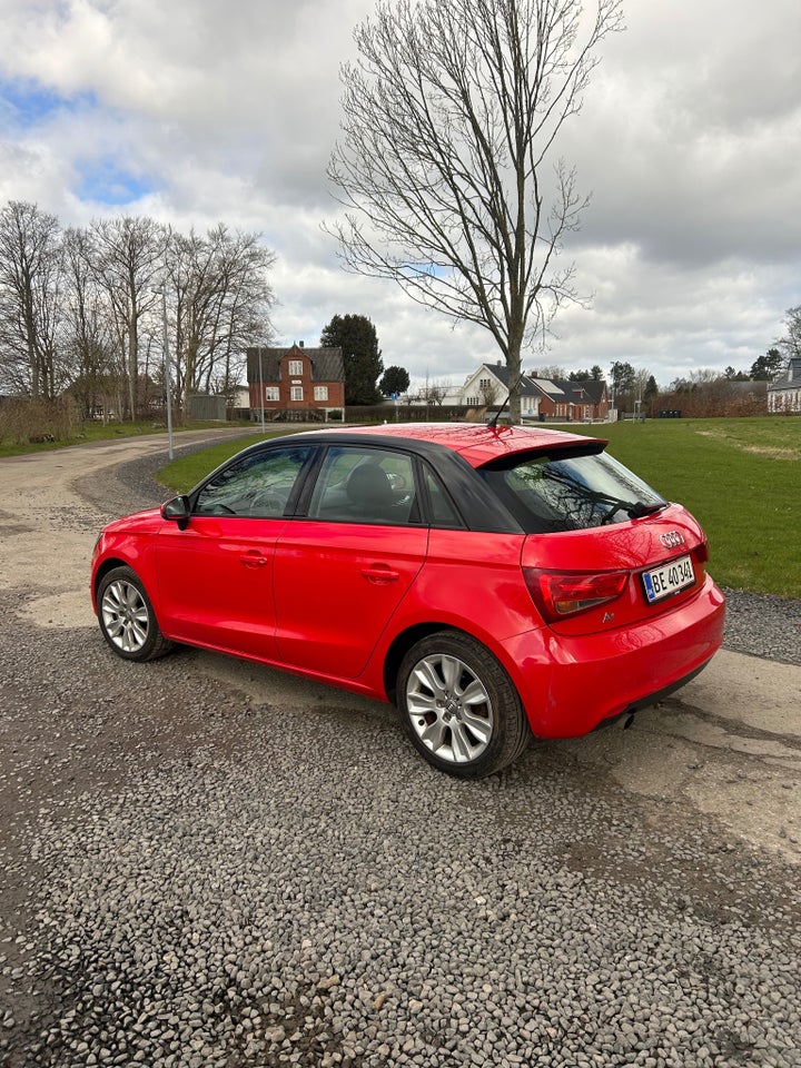 Audi A1 1,6 TDi 105 Ambition Sportback 5d