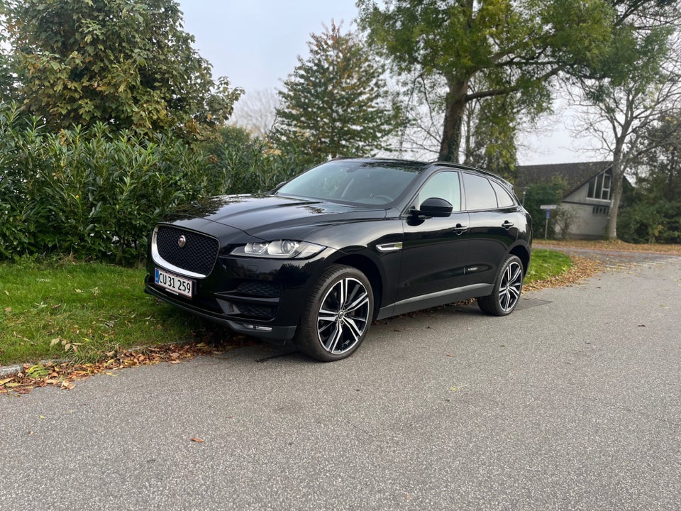 Jaguar F-Pace 2,0 D180 Prestige 5d