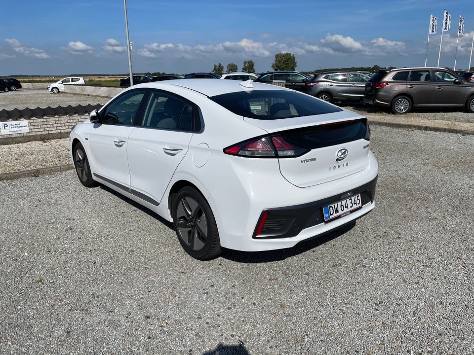 Hyundai Ioniq 1,6 HEV Premium DCT 5d