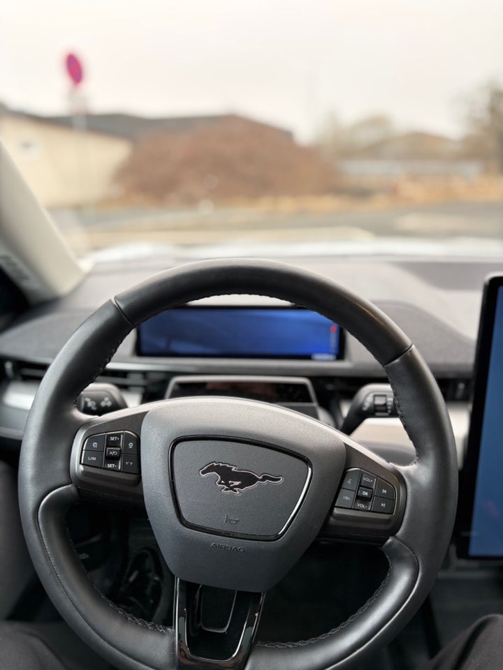 Ford Mustang Mach-E 88 Premium Extended Range 5d