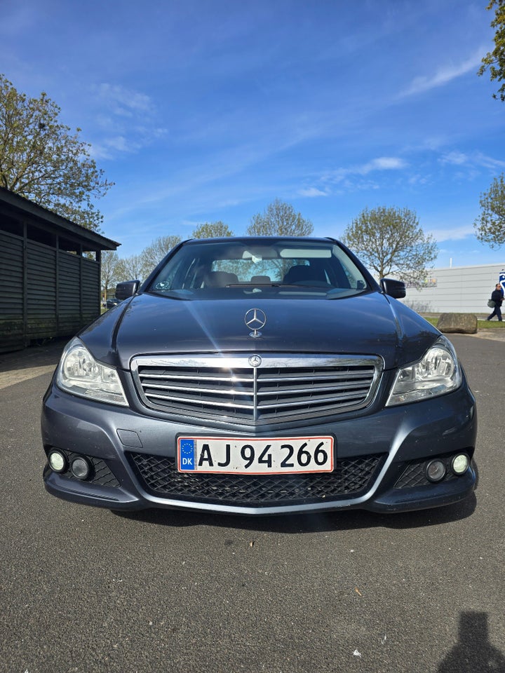 Mercedes C180 2,2 CDi Avantgarde stc. BE 5d