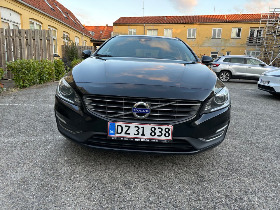 Volvo V60 2,0 D3 150 Momentum 5d