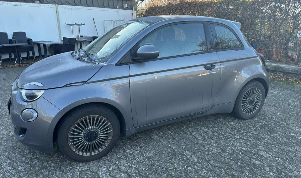 Fiat 500e 42 Icon 3d