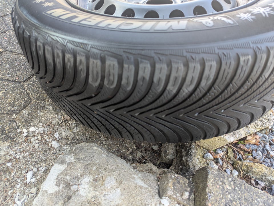 Nissan Qashqai 1,2 Dig-T 115 N-Connecta X-tr. 5d