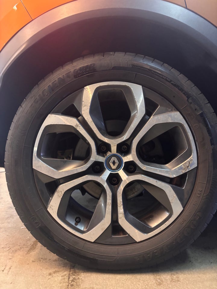 Renault Captur 1,6 E-Tech Intens 5d