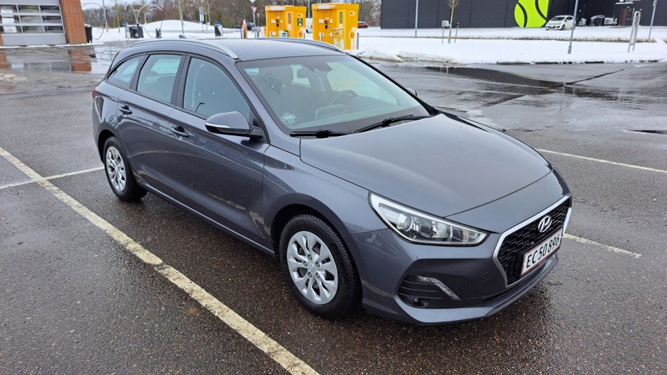 Hyundai i30 1,6 CRDi 115 Life stc. 5d